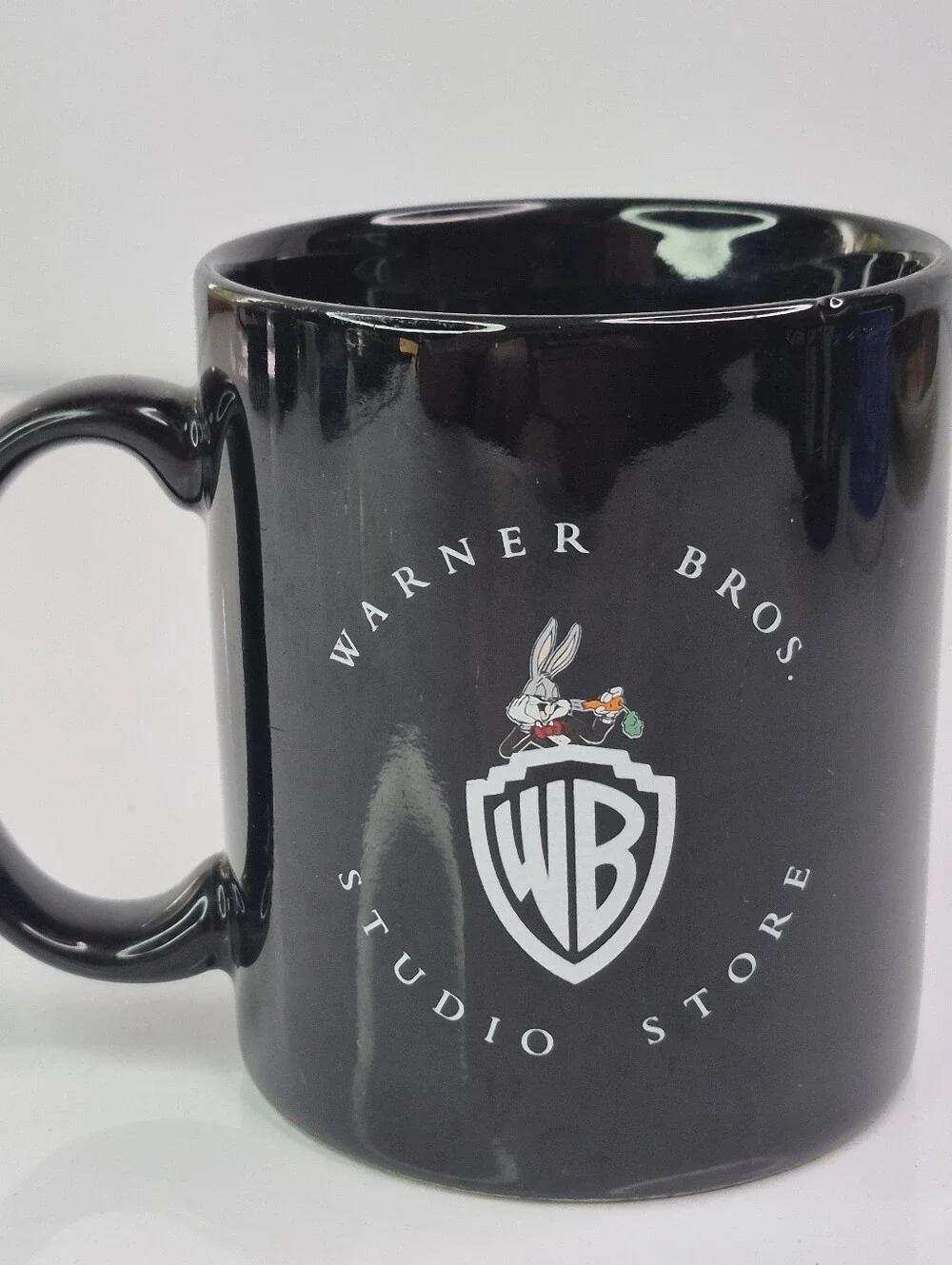 Warner Bros. Studio Store Bugs Bunny WB Los Angeles Black Ceramic Mug vtg 1993